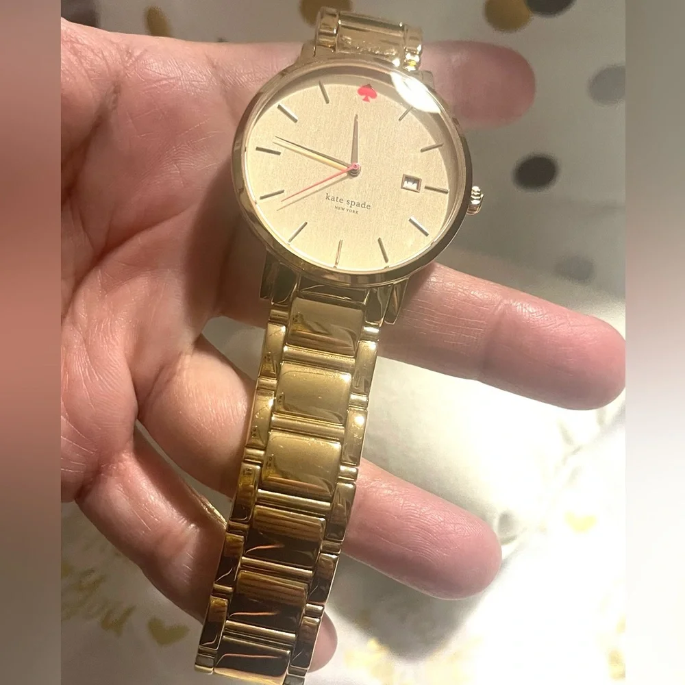 ❤️KATE SPADE Gold Color Watch❤️ - Picture 6 of 13